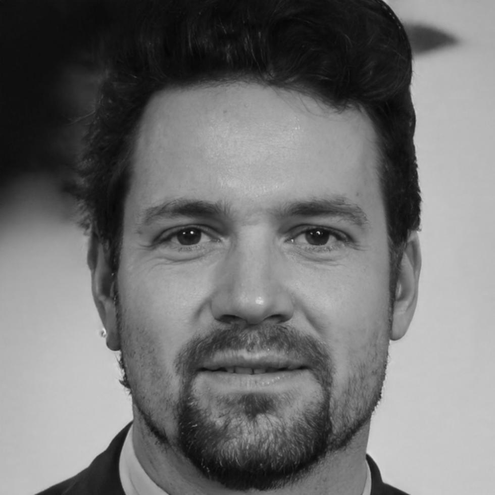 Retrato profesional de Florencio Arzalluz